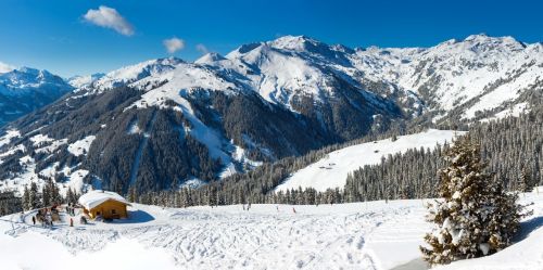 My Village | Hintergrundtuch Wintersport | 150 × 75 cm