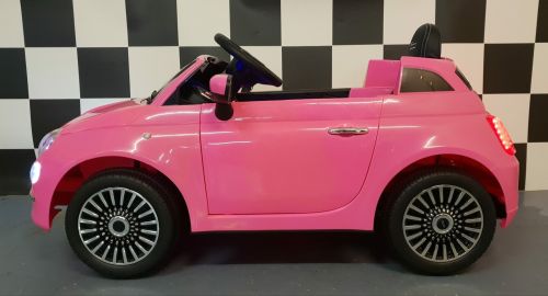 Voiture jouet Fiat 500 pour enfants, 12 volts, avec télécommande, rose.