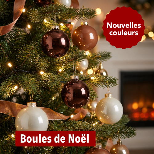 Boules de Noël: Boules de Noël de différentes couleurs dans un sapin – boules de Noël en nouvelles couleurs